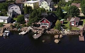 Rantakari Cottage